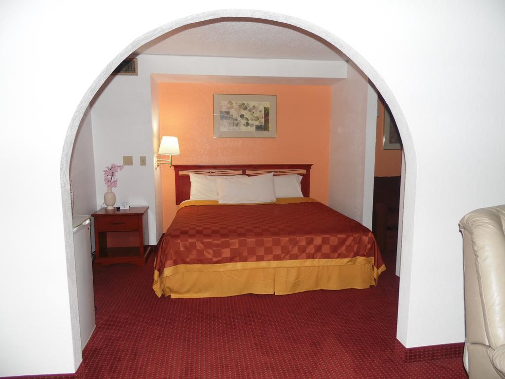 American Inn & Suites Boone Zimmer foto